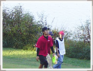 USDGC2006：18番ホールにようやく学選手が姿を現す